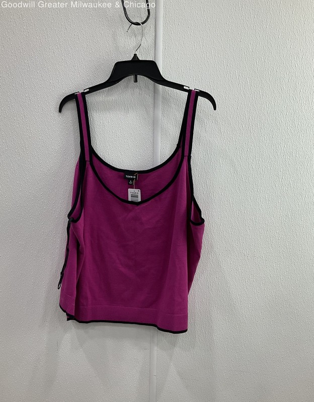 Torrid Cropped Sweater Tank Fuchsia SZ. 3 NWT