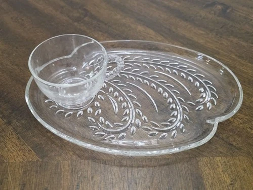 Set Of 4 Vintage 1950s Federal Glass Homestead Snack Set