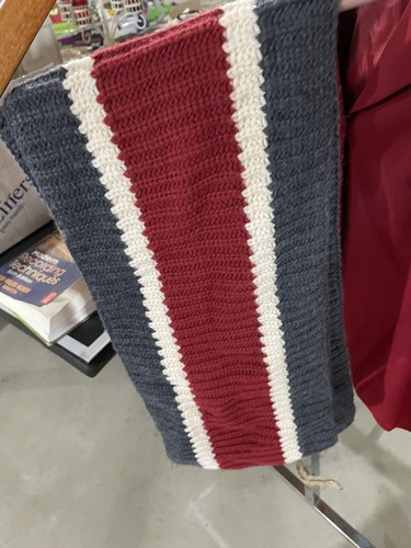 BANANA REPUBLIC Striped Wool Rectangular Scarf Red Gray White Tan 10 inches x68
