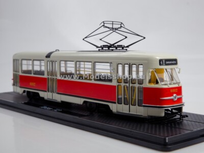 SSM4068 Tatra T2 tram, route no. 4 /red-white/