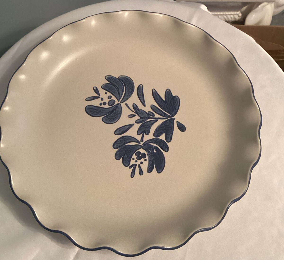 Vintage Pfaltzgraff Yorktowne Round Scalloped Large Serving