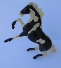 VTG Hartland Black White Fighting mustang Stallion Rearing Horse Paint Pinto USA
