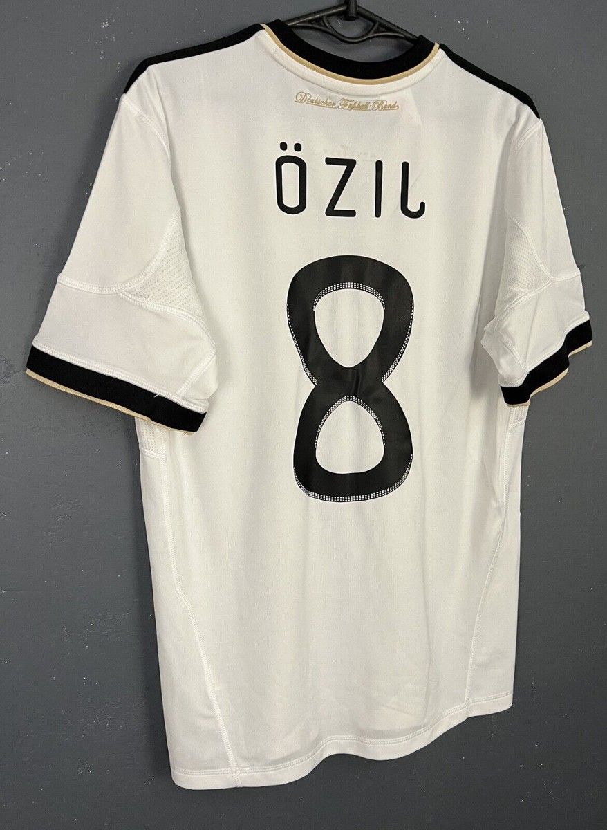 ドイツ代表ユニフォーム　エジルÖzil 8番　美品 OZIL #8 GERMANY 2010/2011 DEUTSCHLAND SOCCER FOOTBALL SHIRT