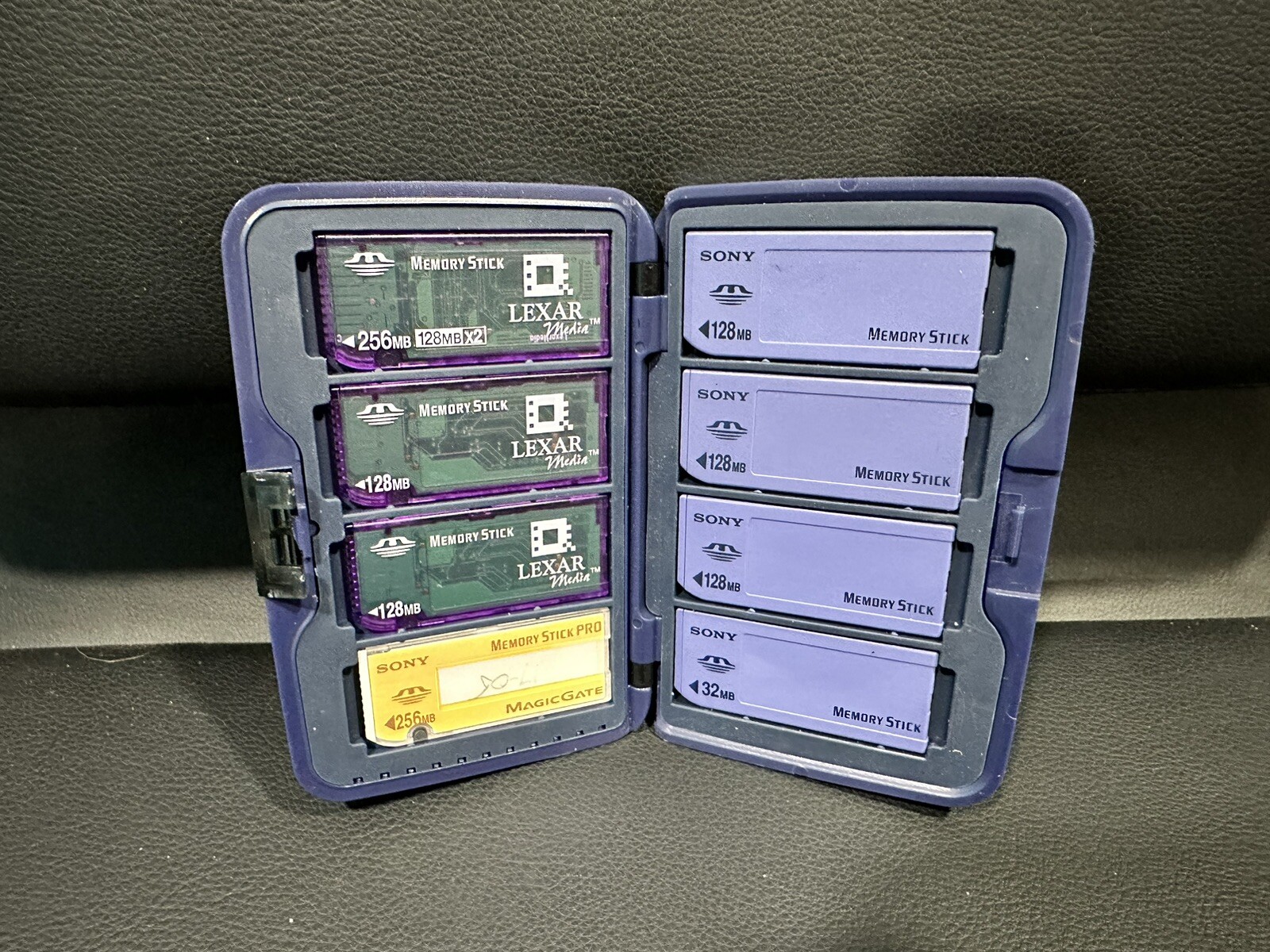 Sony Memory Stick Bundle with Case Includes Lot Of 8 Various Memory Sticks