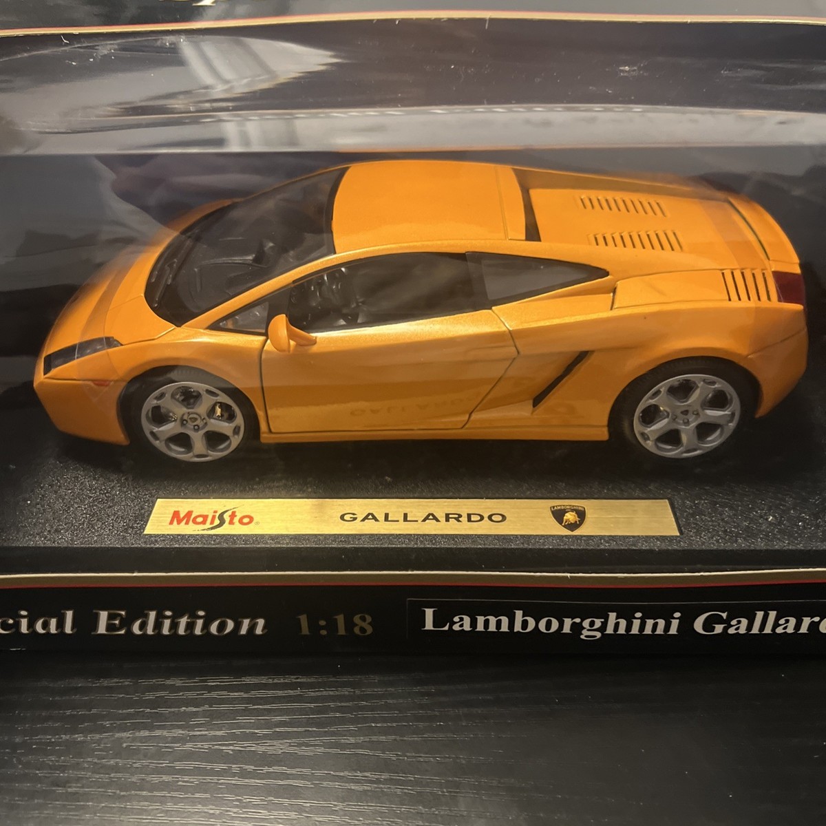 ミニカー Maisto Lamborghini Gallardo 1/18 Orange Lamborghini Gallardo 1:18 Scale Diecast Model Car By Maisto
