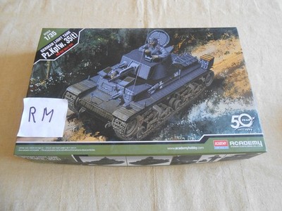 1/35  Academy 13280 PzKpfw 35(t)