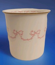 Bin Ceramic Beautiful The Present Company 8" 8" Pink White Ribbons Bows Gvc