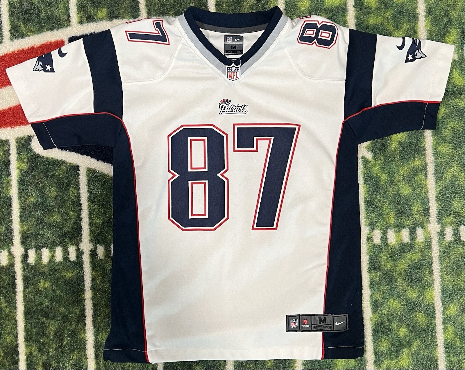 New England Patriots Rob Gronkowski #87 Sewn Nike Jersey Youth Medium
