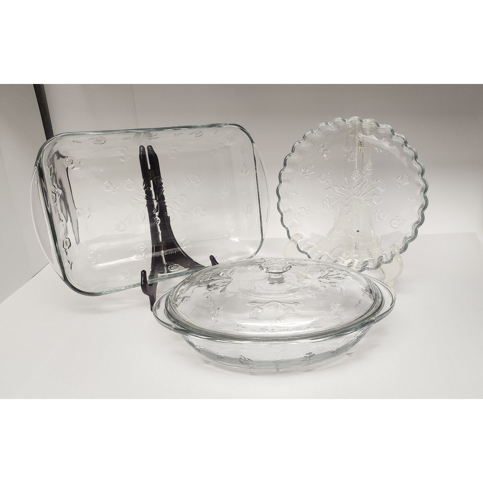 Anchor Hocking Toscany  Collection Savannah 4 piece  Oven Baking Glassware Set 