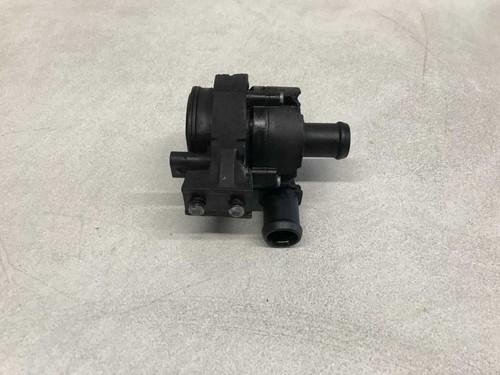 VW Golf 7 Wasserpumpe Umwälzpumpe Zusatz C0965567