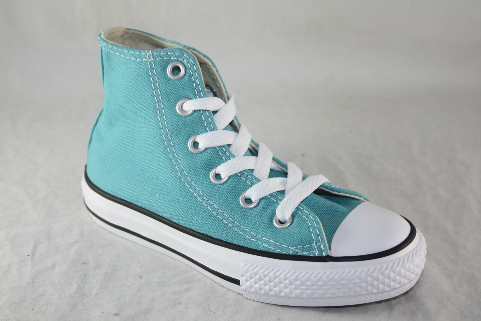 aqua converse