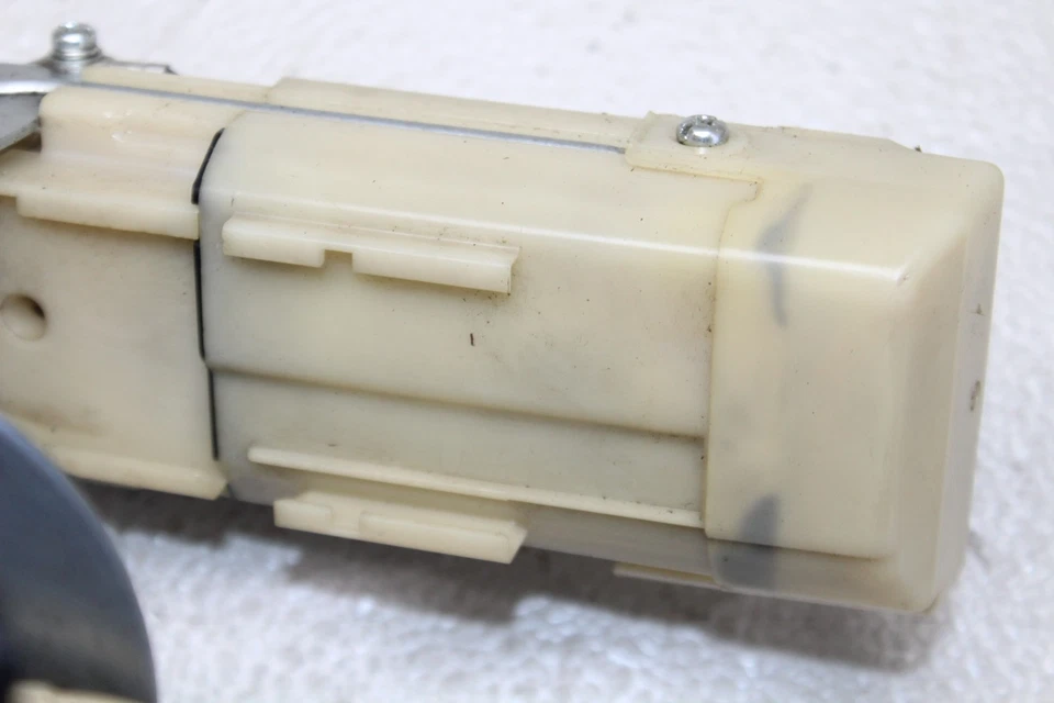 08-12 SUZUKI KATANA 650 GSX650F BOMBA DE COMBUSTIBLE GAS GASOLINA UNIDAD EMISORA (PROBADA) Foto 2 de 4