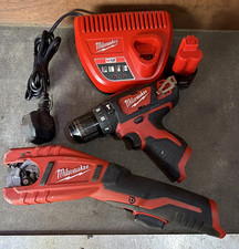 Milwaukee M12 12V Cordless Drill/Driver Kit 2Ah Li-Ion Battery & Charger