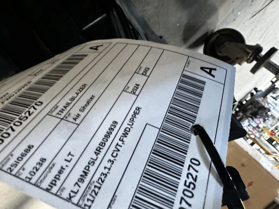 Air Shutter Upper LT Fits 22-25 TRAILBLAZER 2039322 Foto 2 de 2