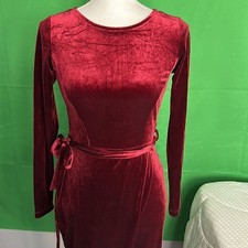 NWOT Windsor Classy burgundy VelvetElegant Formal XS High Front Slit See Video