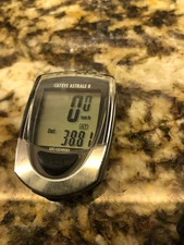 Cateye Astrale 8 bicycle computer - complete setup - clean