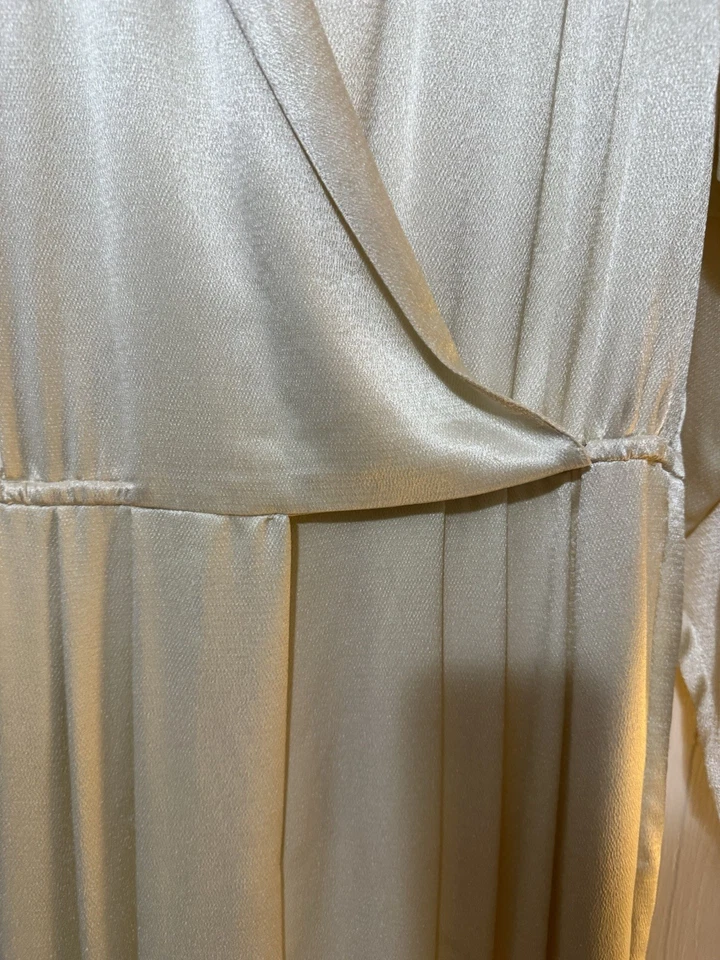 Vintage 1990s Liz Claiborne Off White Shiny Jumpsuit Size 10 - Image 2 of 4