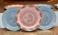 EXC Taylor-Smith-Taylor Pebbleford 1958 1959 1961 Calendar Plate BLUE PINK LuRay