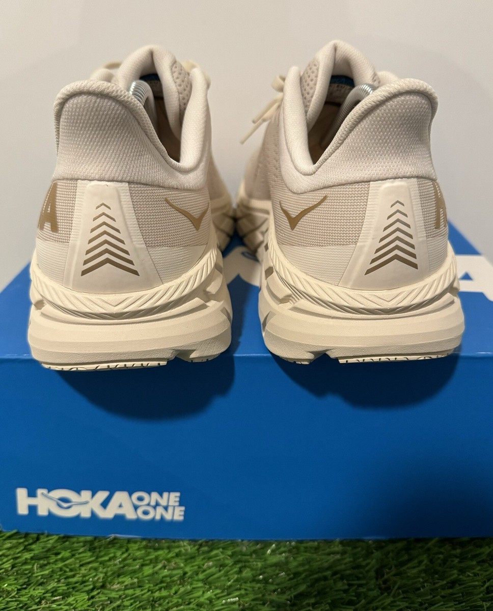 Hoka Clifton 7 almond Sneakers. Good condition. 1325395_00.png.png main image 3