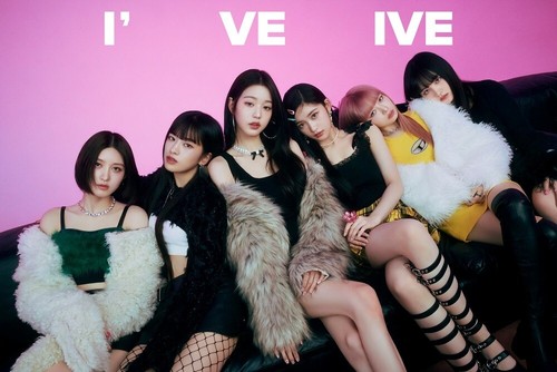 IVE 1st Album I've IVE Special Ver. CD+128p Photobook+2ea Sticker+Photocard+Gift - Picture 10 of 11