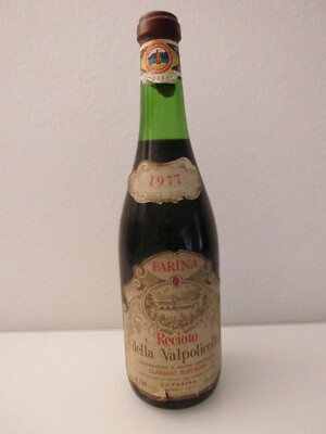 1977 Recioto della Valpolicella Classico Superiore + Weingut Fratelli Farina