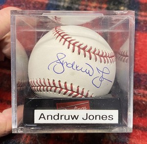 andruw jones autographed baseball