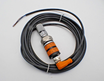 ifm Druckschalter PK6521 mit ifm Anschlusskabel mit Buchse EVC005
