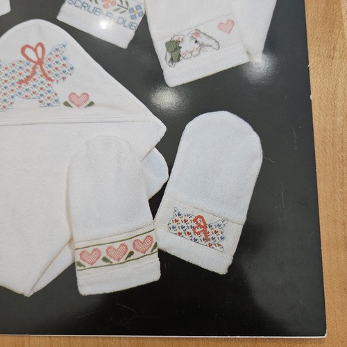 Janlynn Bathtime Leaflet#900-15 Hooded Towels Wash Mitts For Baby Cross Stitch - Picture 5 of 7
