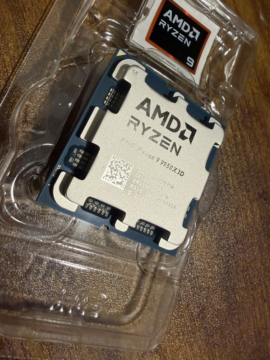 AMD Ryzen 9 9950X3D 16-Core 4.3 GHz AM5 170W CPU Processor 100