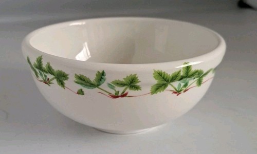 Two Portmeirion "Summer Strawberries" Cereal Bowls 5.5 Inch Diameter Bowls - Picture 11 of 12