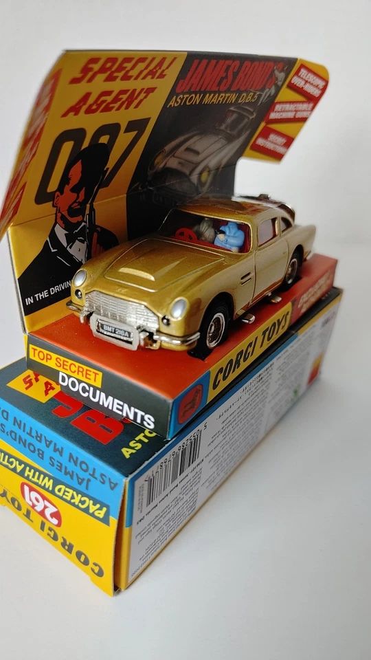 Corgi 261 James Bond 007 Aston Martin DB5 1966   - Image 3 of 4