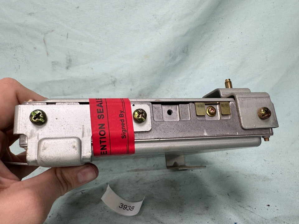 1998-1999 Nissan Pathfinder controle de motor ECU MECM-W414 A1 - Imagem 4 de 4