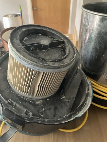 Makita Wet And Dry Hoover VC3011L 110 Vaults Working - Picture 6 of 17