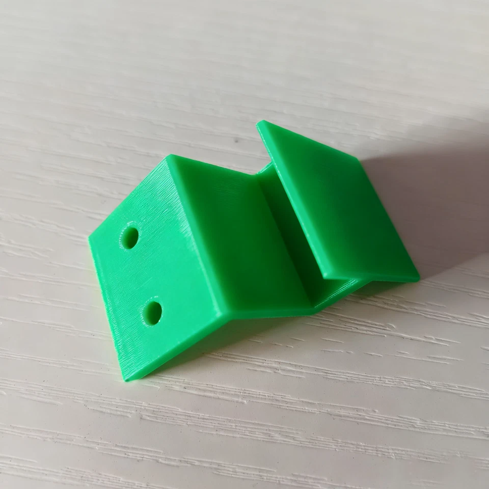 15 Pack Track Wall Mount Hot Wheels Track Compatible Wall Mount - green - Image 3 of 4