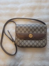 GUCCI GG Supreme Shoulder Bag PVC Leather Brown Zip Vintage Logo From Japan