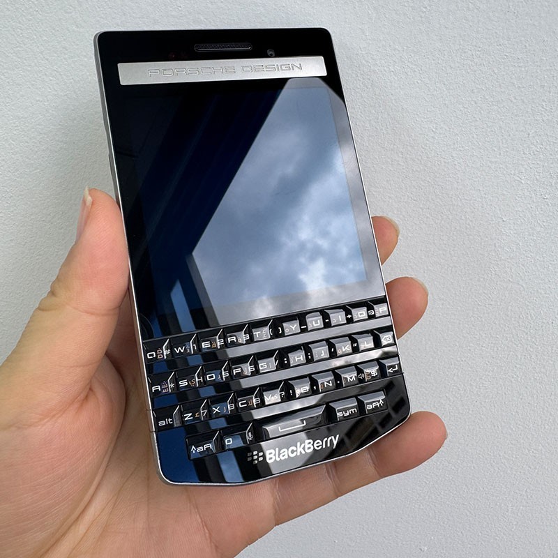 Blackberry Porsche Design P'9983 Carbon Fiber 64GB Unlocked 4G