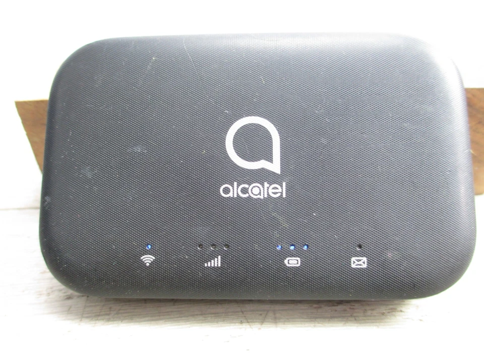 Punto de acceso Wi-Fi Alcatel LINKZONE MW43 2 T-Mobile GSM 4G LTE negro probado y listo Foto 2 de 4