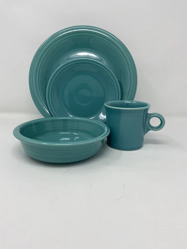 4 Piece Place Setting Fiesta Turquoise Homer Laughlin