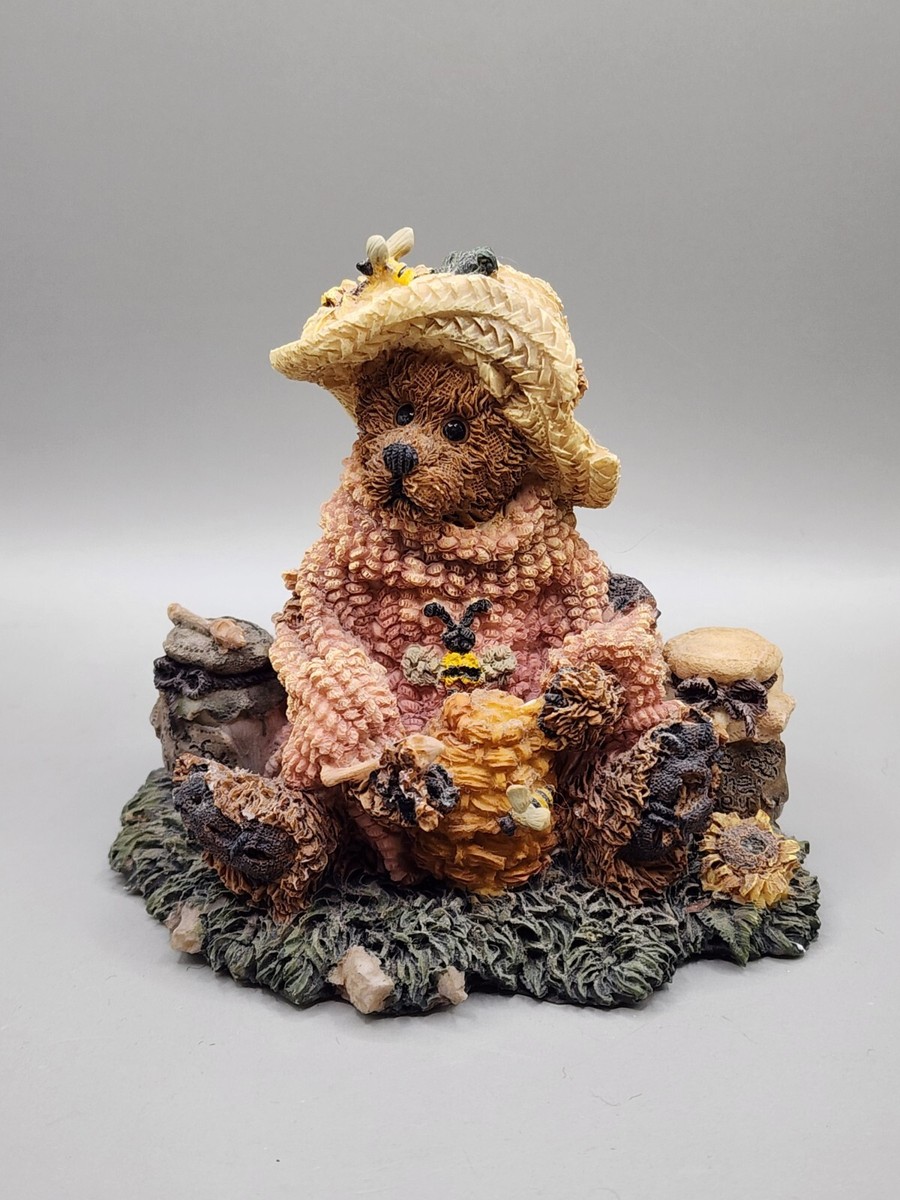 Boyds Bears Figurine Girl Bear Honey Pot Rustic Bailey Honey Bear