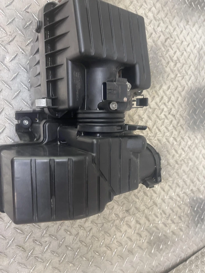 Conjunto de caja de filtro de aire Honda Insight 10-14 probado OEM Foto 4 de 4
