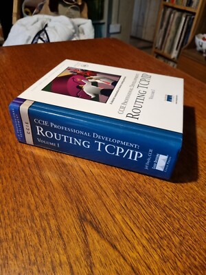 Routing TCP/IP Volume I (CCIE Professional Development) by Jeff Doyle...