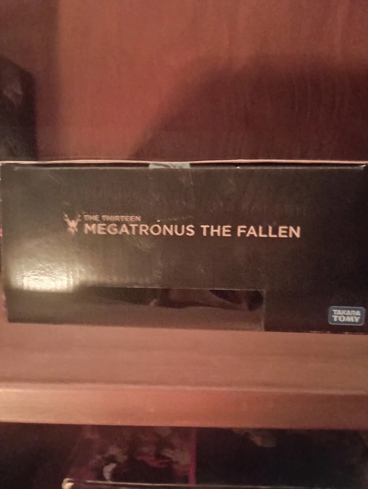 Transformers Age of the Primes Leader Class Megatronus the Fallen Sin usar, en caja sellada Foto 3 de 3