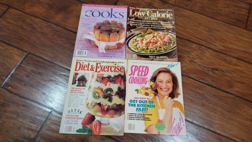 Vintage Cook Books & Magazine Lot Of 9 - Picture 7 of 8