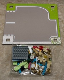 LEGO Friends Playmat Building Set 41098 95 pcs 2-in-1 Baseplates Complete