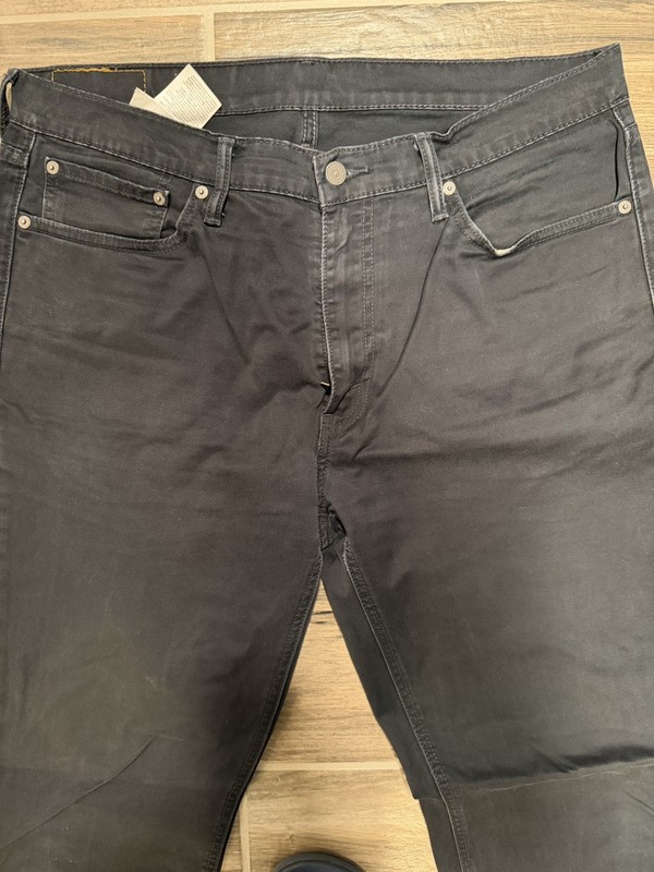 Levi’s 541 Jeans Mens 36x34 Black Straight Athletic fit