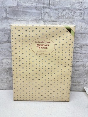 Creative Circle 12x16 Designer Frame