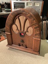 Antica radio a valvole da tavolo Philco modello 70 Baby Grand Cathedral **FUNZIONANTE*BELLA**