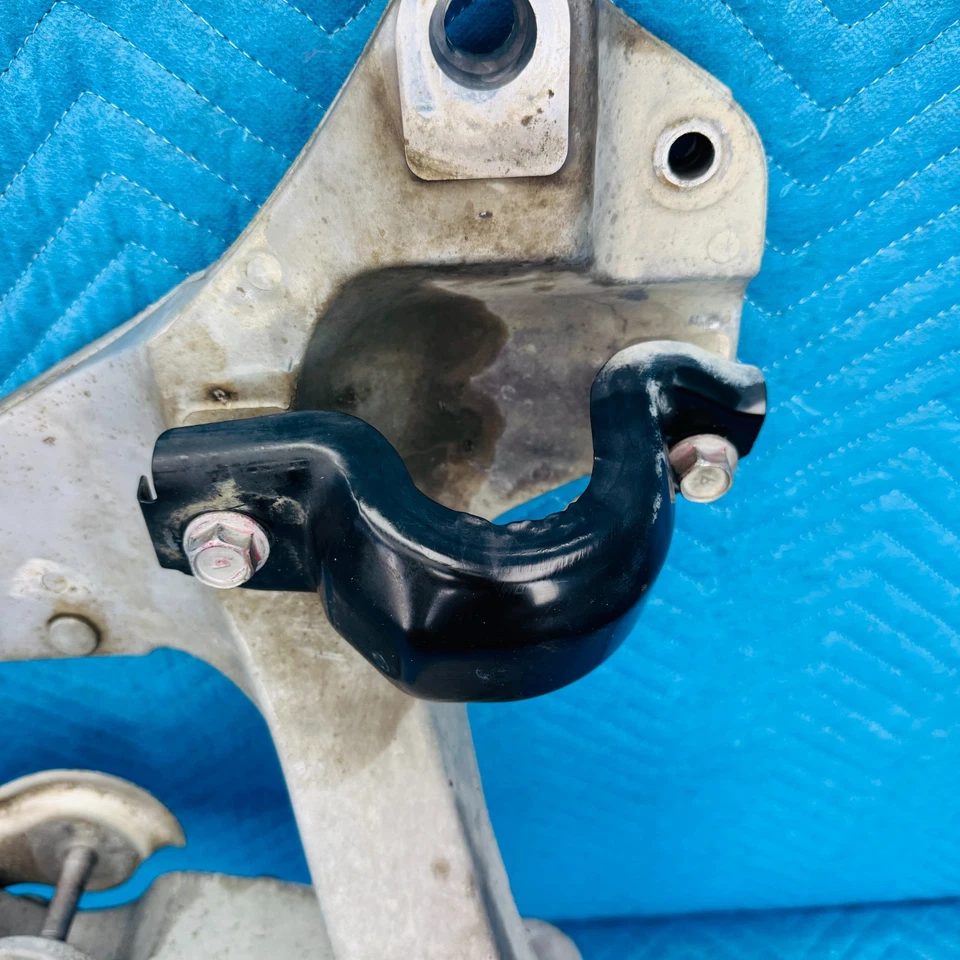 2011–2013 Infiniti M56 Front Subframe Crossmember OEM - Image 4 of 4