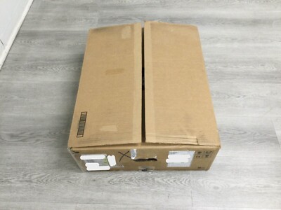 Cisco C9300-48UN-A 48-port 5GbE UPOE Network Advantage Switch New
