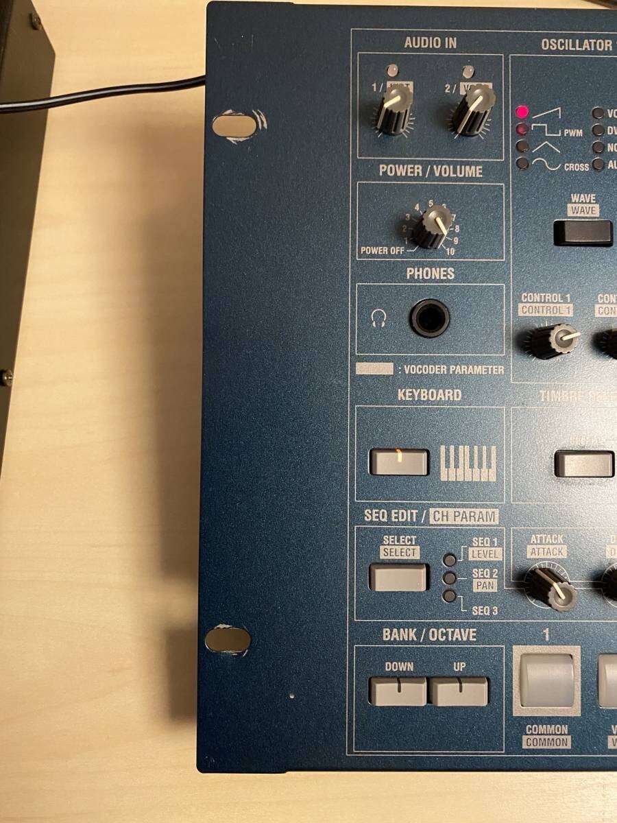 KORG MS2000R Rack Mount Analog Modeling Synthesizer MS-2000 W/AC